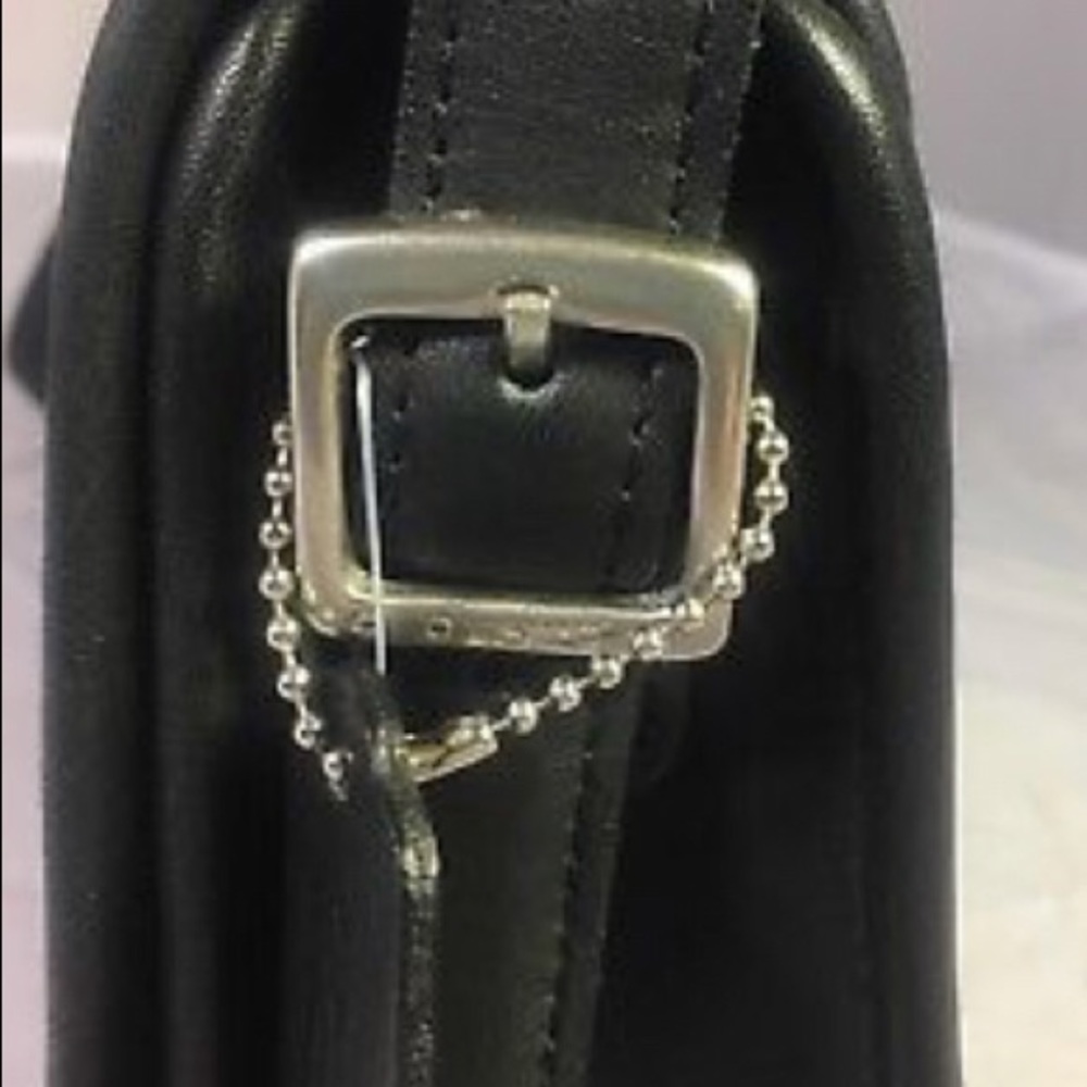 Vintage Coach 1980s, the Andrea flap over bag - Picture 5 of 8